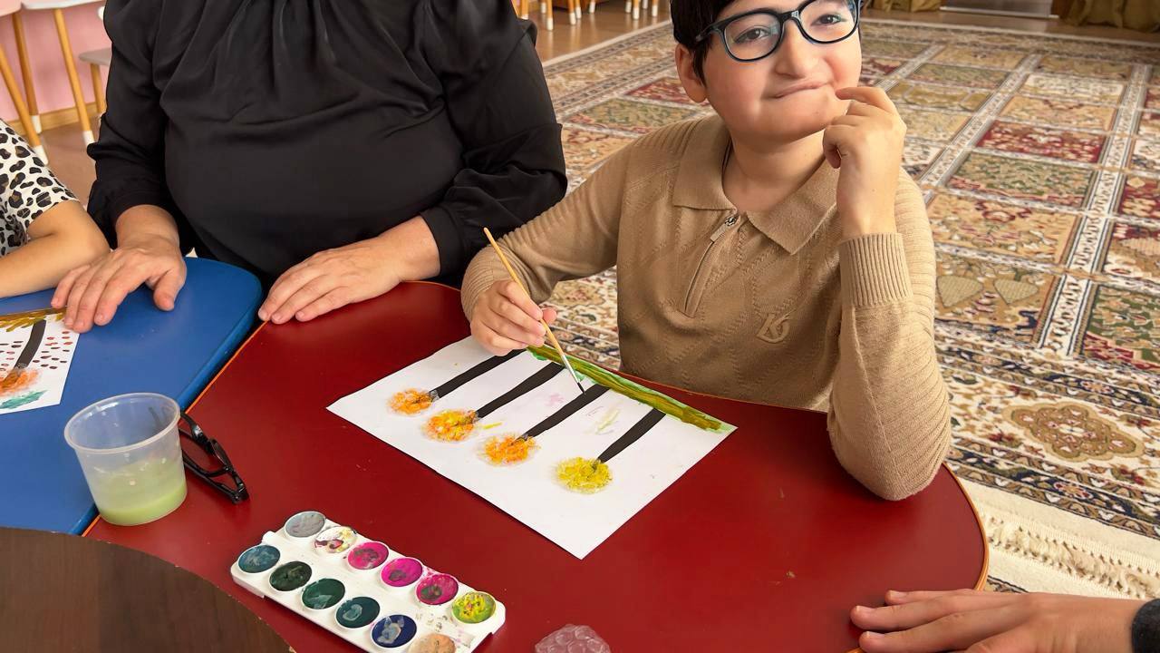 "Дары Осени": изготовление поделок с детьми с ОВЗ из природного материала